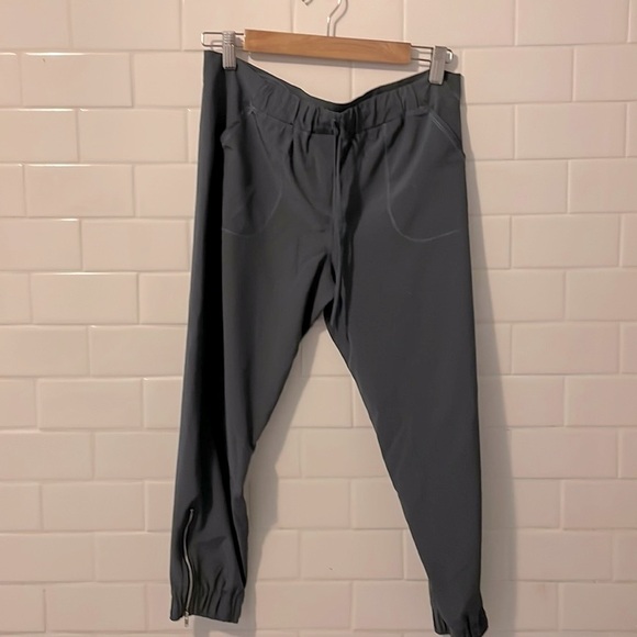 Albion Fit Cropped Joggers Jetsetter - Picture 3 of 7